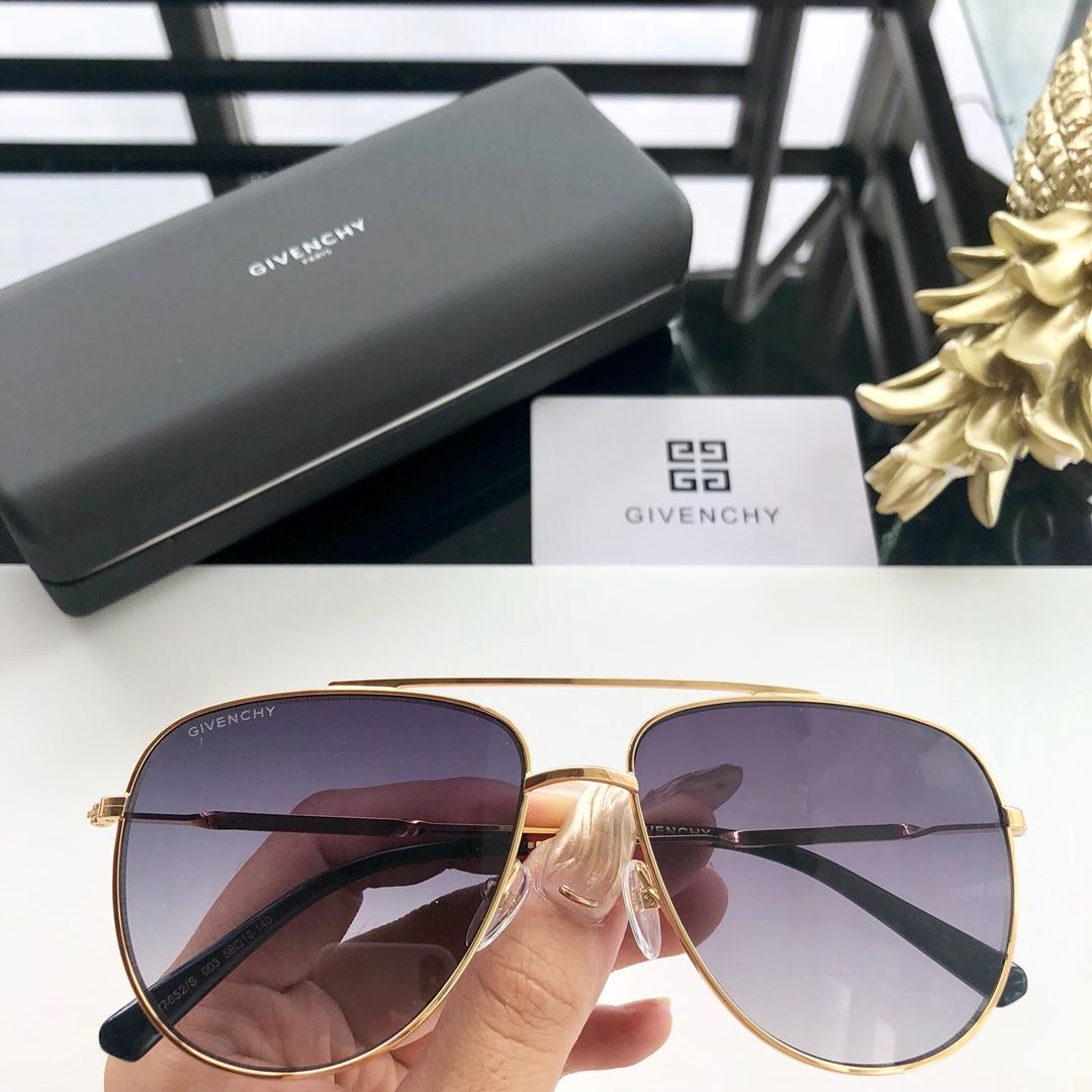 Givenchy Men’s Sunglasses ASS650085